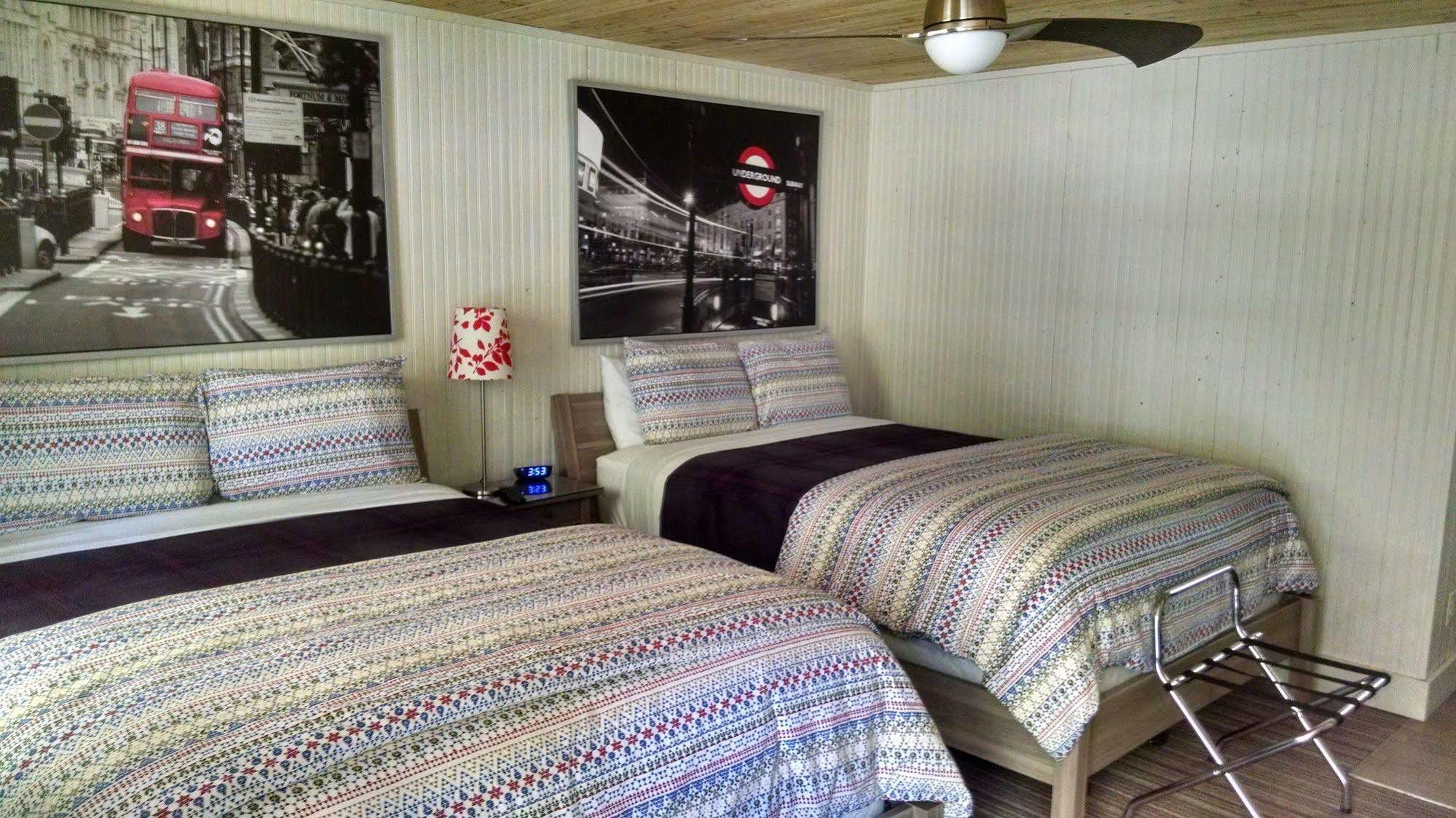 The Saugatuck Retro Resort المظهر الخارجي الصورة